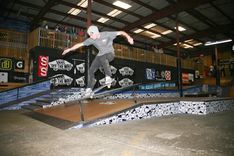 OLLIE UP, GAP TO KROOK.       so dope....